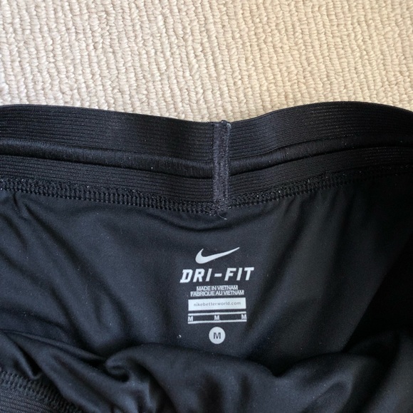 Nike black drawstring running shorts - Picture 4 of 6